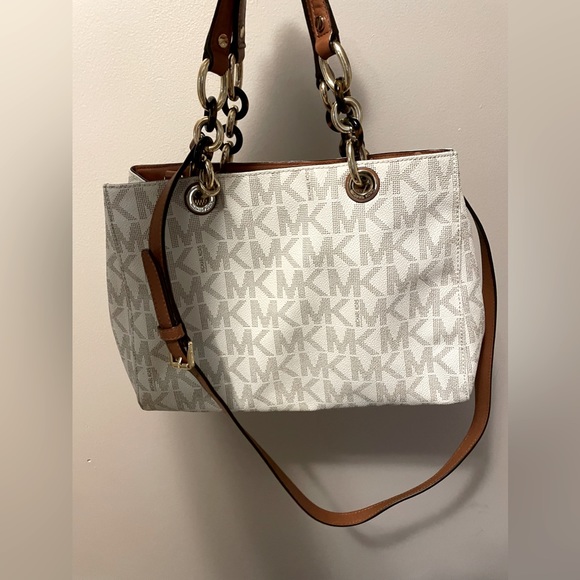 Michael Kors Purse - Picture 3 of 5